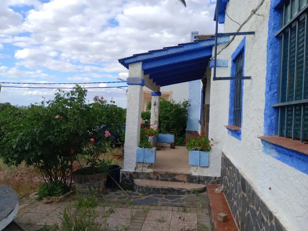 Chalet con piscina en venta en Don Benito, imagen 3