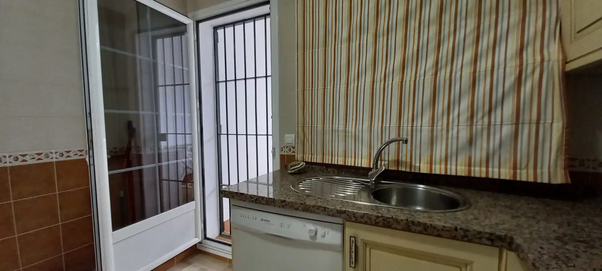 Kitchen of Apartments for rent in Chiclana de la Frontera  with Air Conditioner, Furnished and Oven