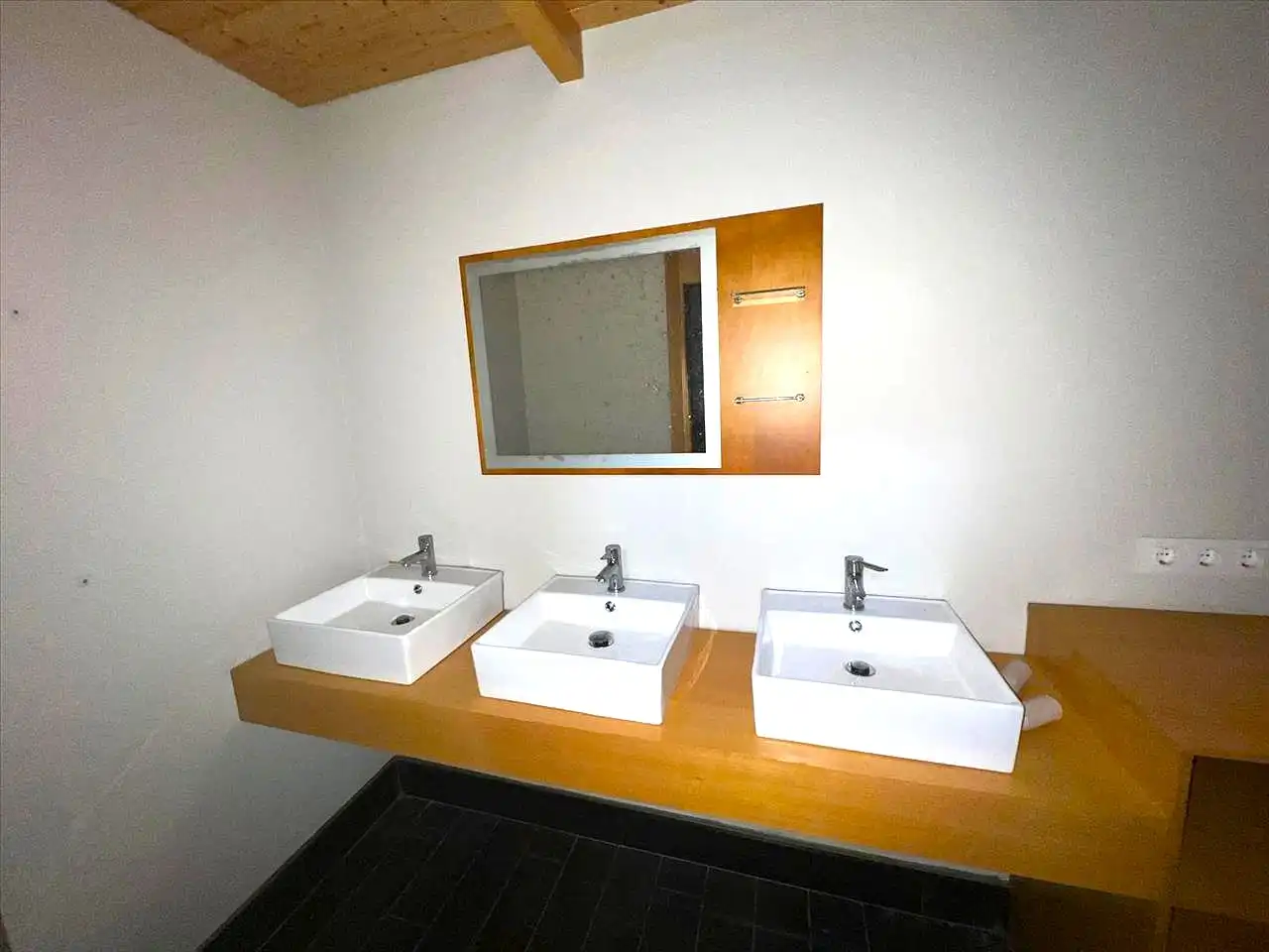 Baño de Casa adosada en venta en Arteixo con Jardín privado y Parquet