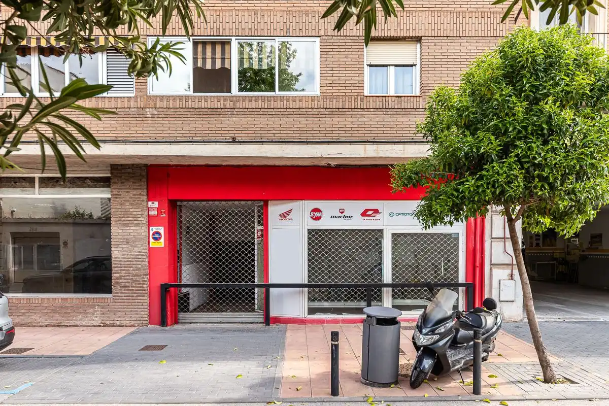 Local comercial de lloguer a Casco Histórico