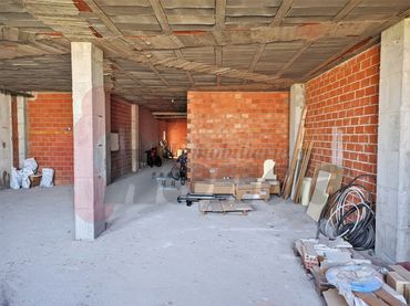 Local comercial en venda a San Roque - As Fontiñas