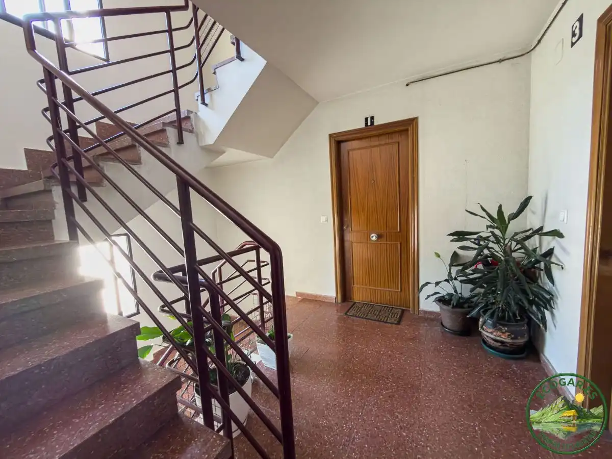 Piso en venta en Toral de los Vados con Calefacción, Terraza y Trastero