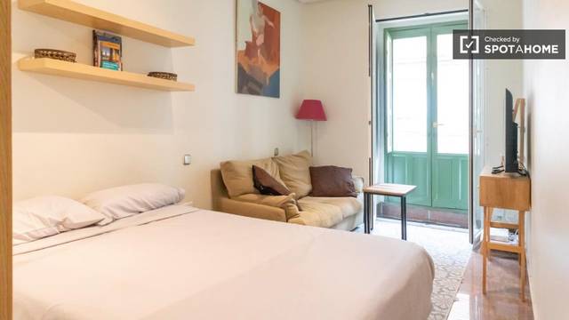 Piso en Alquiler en Universidad - Malasaña