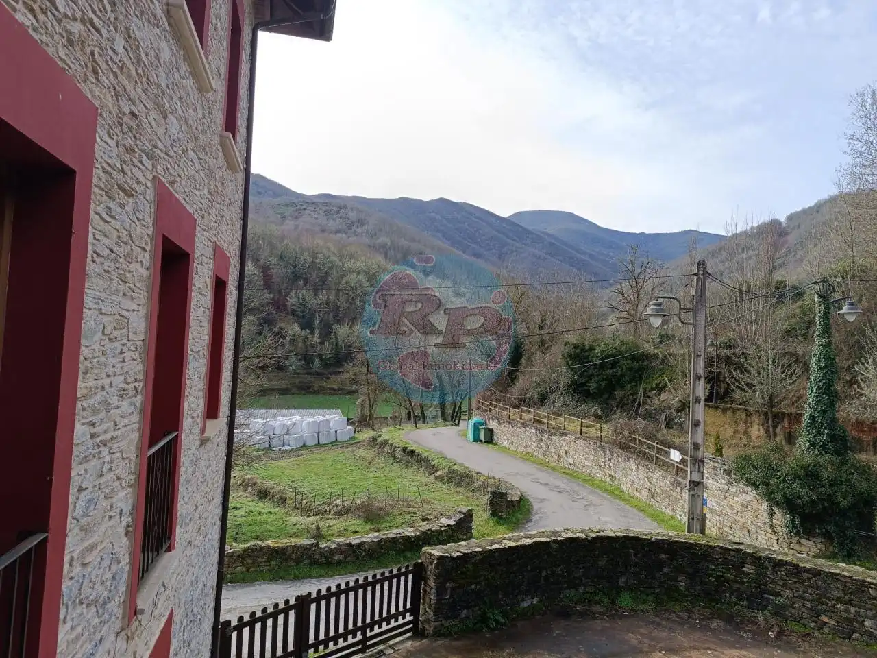 Casa rústica amb jardí en venda a Vega de Valcarce, imagen 5