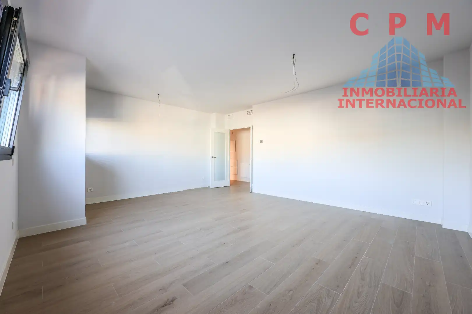 Living room of Flat for rent in Pozuelo de Alarcón  with Air Conditioner, Heating and Parquet flooring