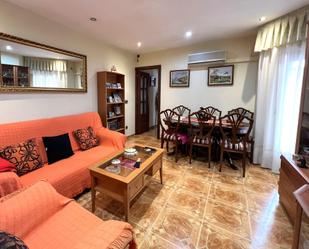 Living room of Flat for sale in  Madrid Capital  with Air Conditioner, Terrace and Balcony