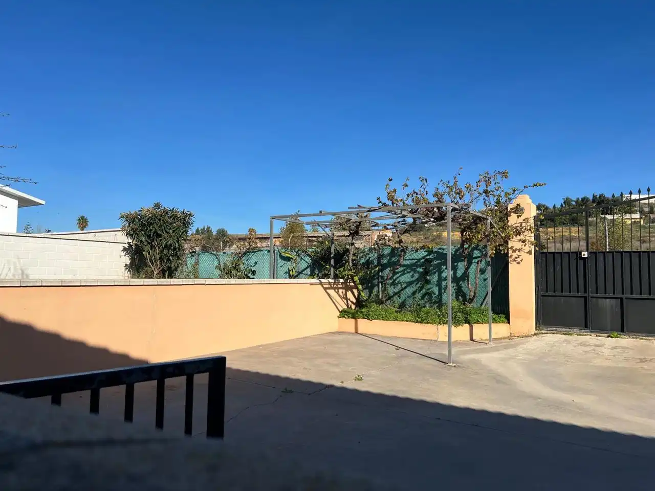 Terrassa de Finca rústica en venda en Alhaurín de la Torre amb Terrassa, Traster i Alarma