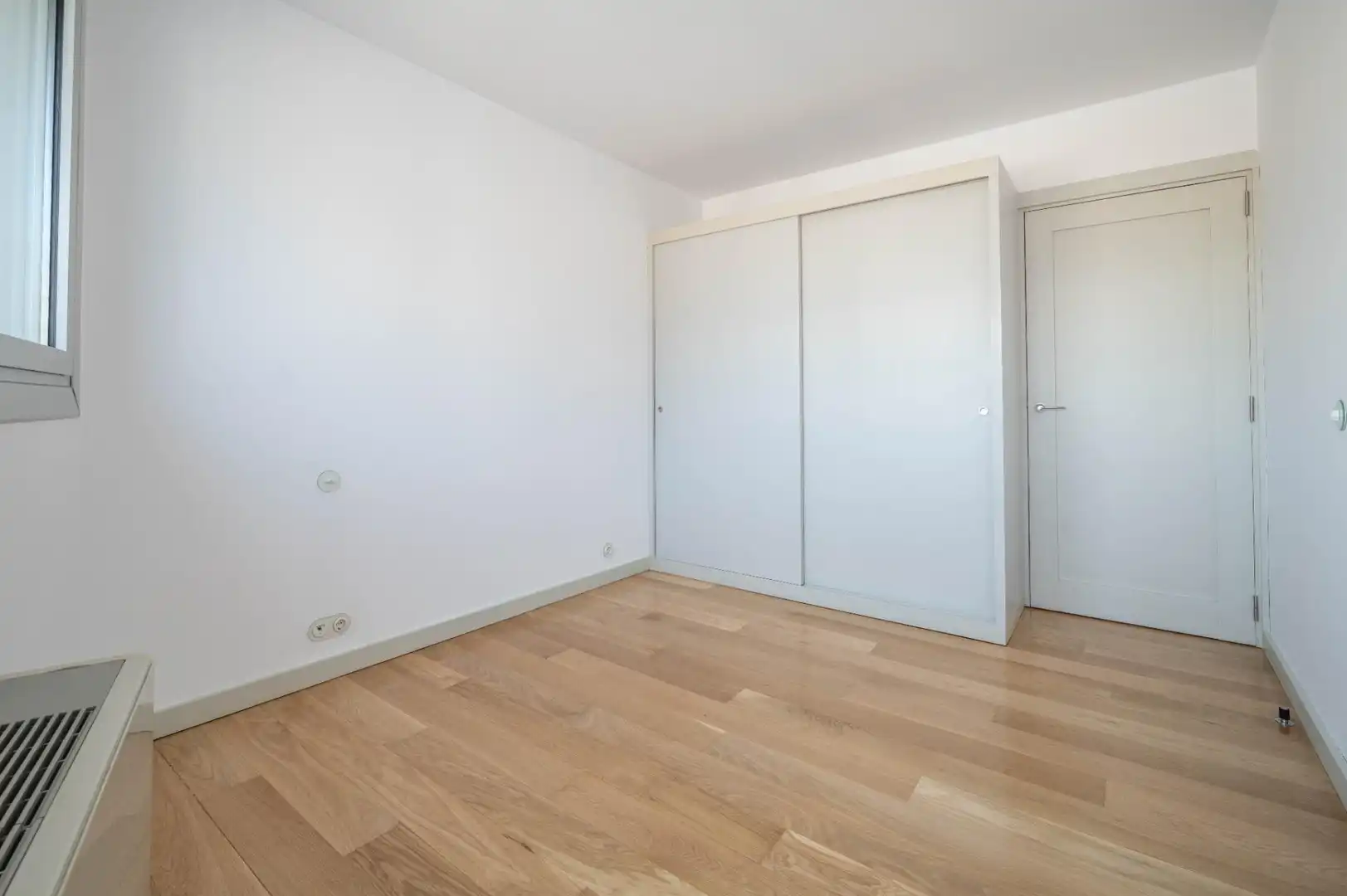 Habitación de Piso en venta en Granada con Calefacción, Parquet y Alarma