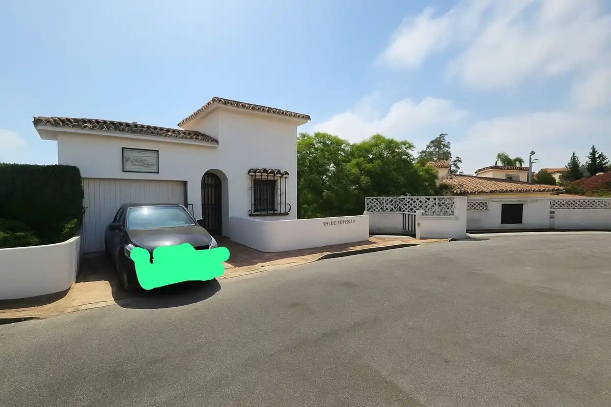 Vista exterior de Casa o chalet en venta en Mijas con Aire acondicionado, Calefacción y Jardín privado
