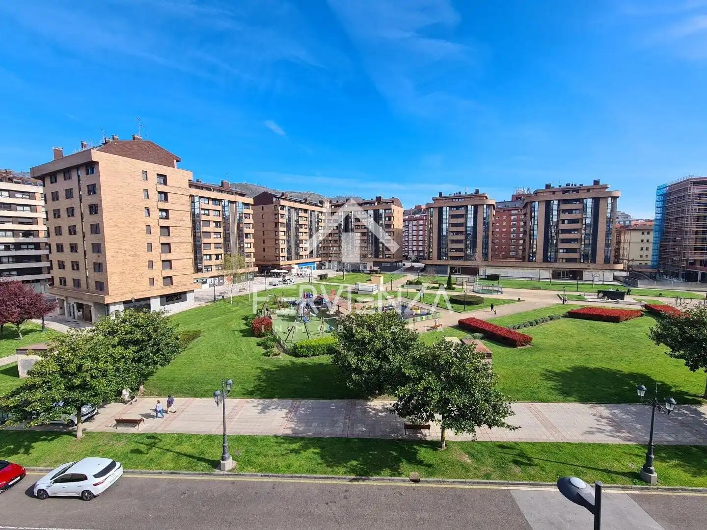 Vista exterior de Pis en venda en Oviedo 