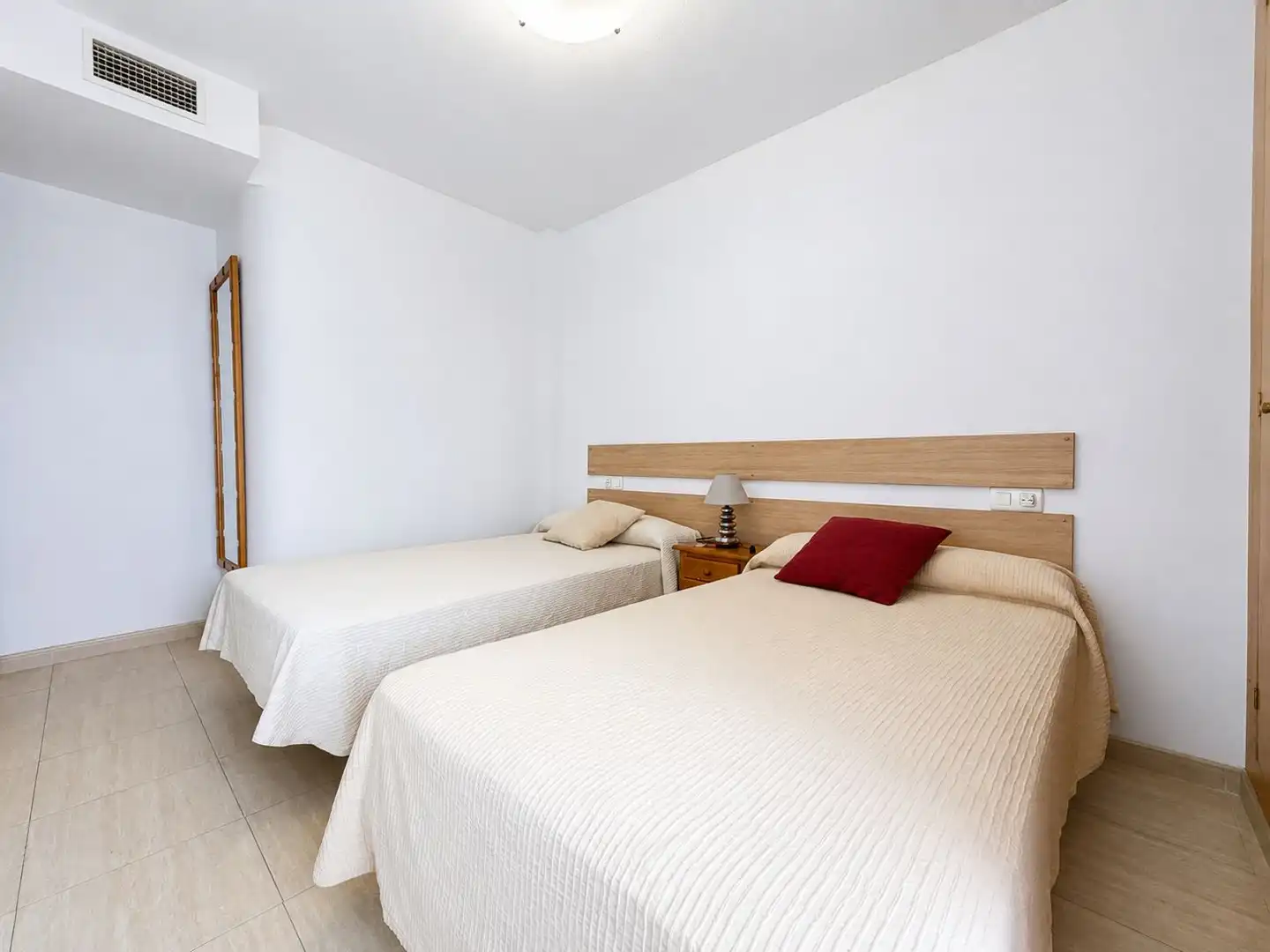 Dormitori de Apartament en venda en El Campello amb Aire condicionat, Terrassa i Traster