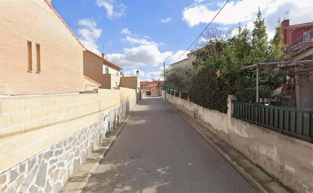 Vista exterior de Planta baja en venta en Yeles