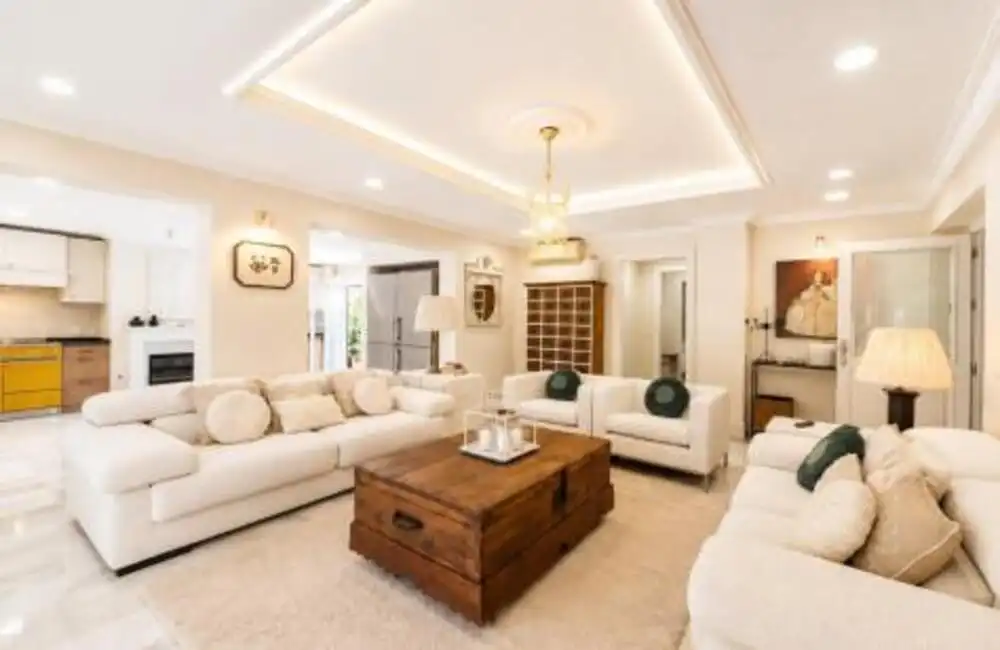 Living room of Houses for rent in Nueva Andalucía