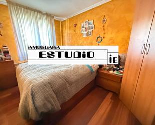 Bedroom of Apartment for sale in Bilbao   with Heating, Furnished and Washing machine