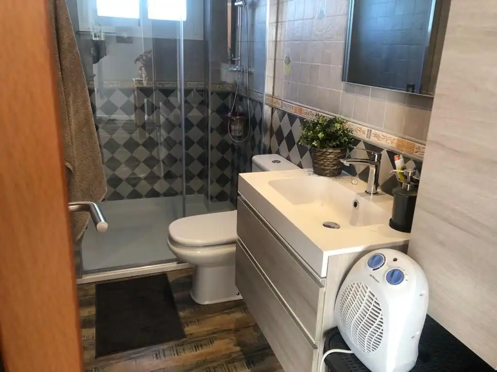 Bany de Casa o xalet en venda en Benicasim / Benicàssim amb Aire condicionat, Calefacció i Terrassa