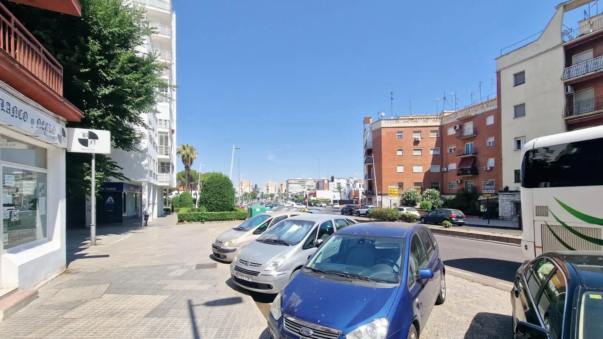 Piso de alquiler en Avenida JUAN PEREDA PILA, Maria Auxiliadora - Barriada de Llera