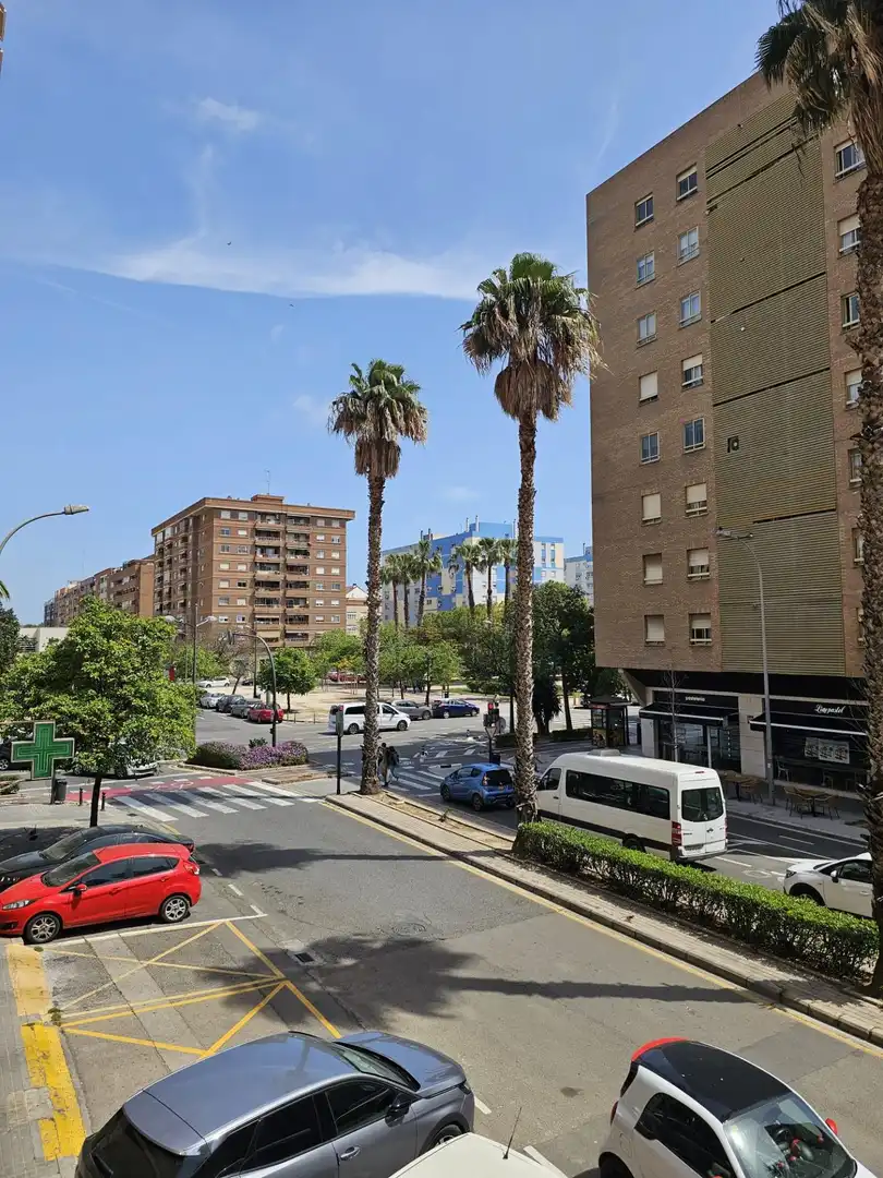 Vista exterior de Piso en venta en Valencia con Aire acondicionado, Terraza y Amueblado