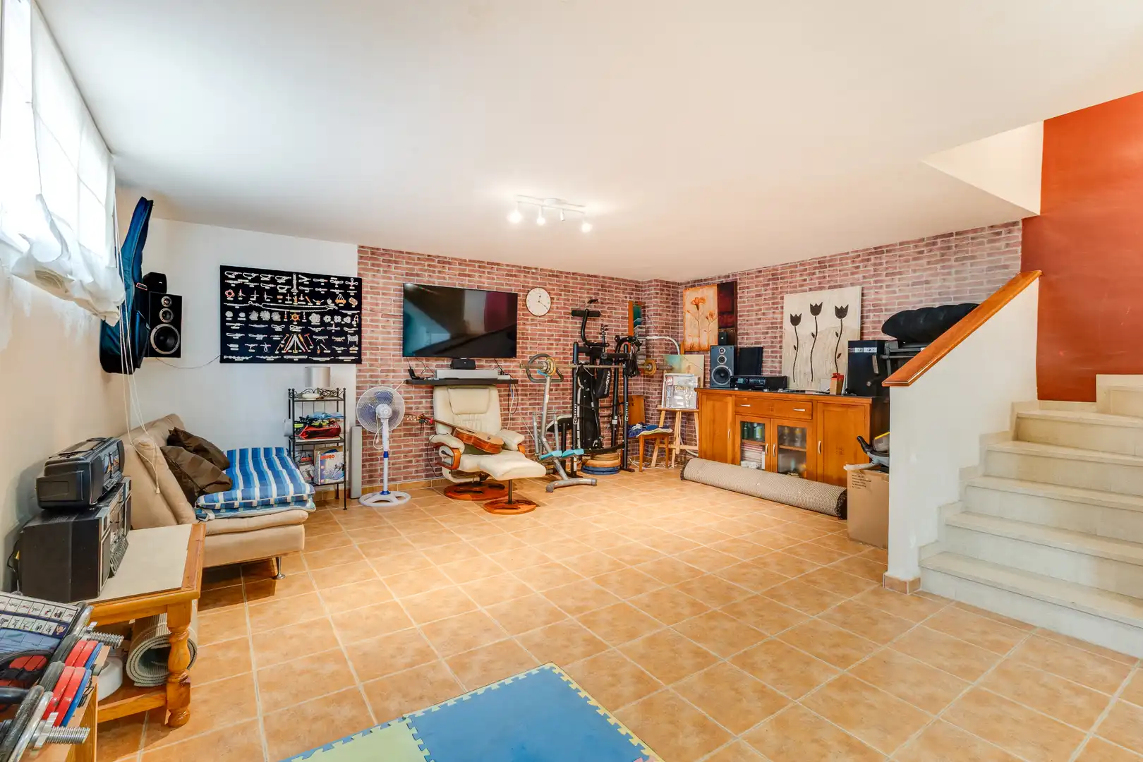 Casa adosada en venda en Alhaurín de la Torre amb Aire condicionat, Jardí privat i Terrassa