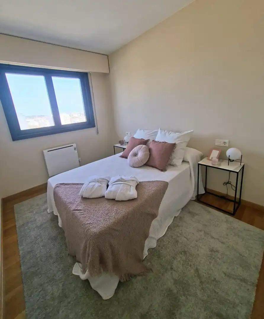 Bedroom of Flat for sale in A Coruña Capital   with Heating, Parquet flooring and Oven