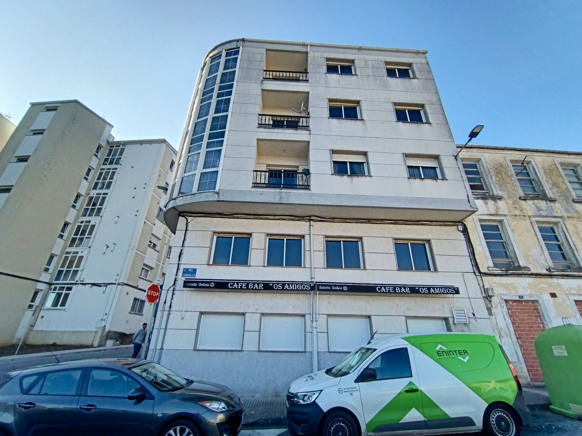 Vista exterior de Edificio en venta en Lugo Capital