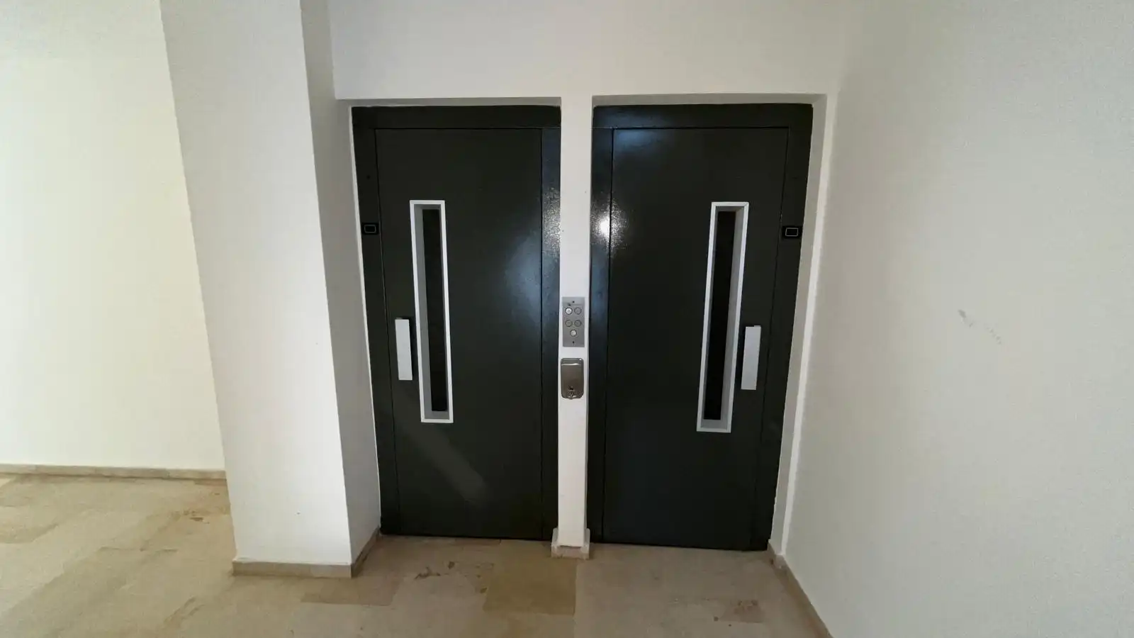 Apartamento en venta en Gandia con Terraza, Amueblado y Piscina comunitaria