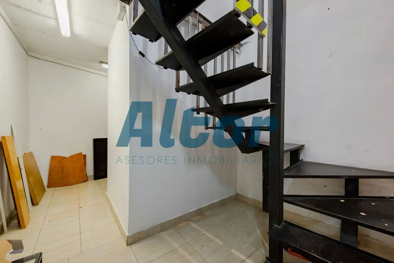 Commercial properties for sale in Madrid  with Air Conditioner