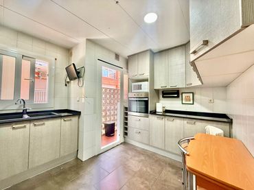 Wohnung mit Balkon zum Verkauf in Carrer del Ter