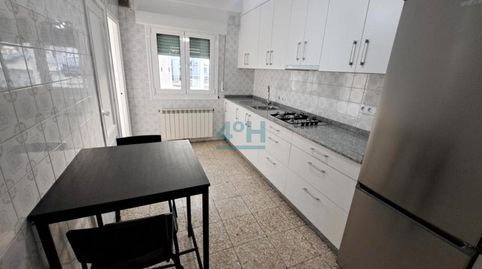 Foto 2 de Piso de alquiler en Universidad, Ourense Capital