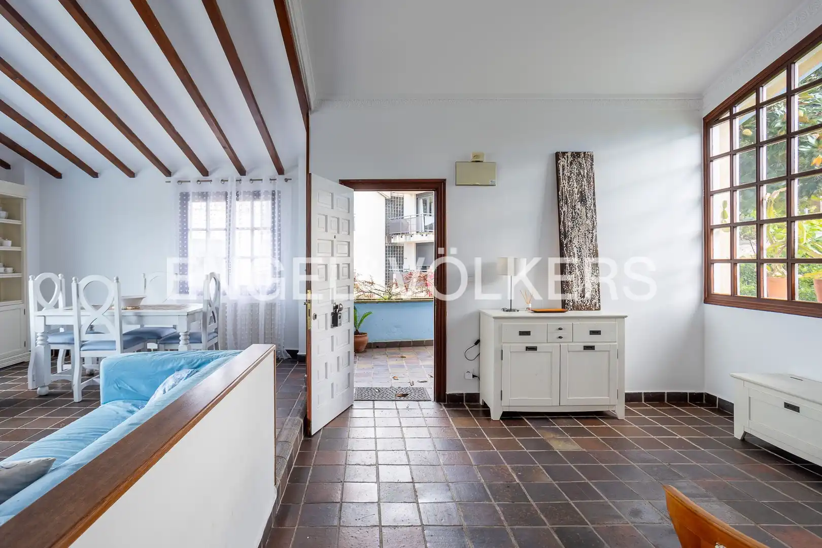Vista exterior de Casa o xalet en venda en Miengo amb Calefacció, Jardí privat i Piscina