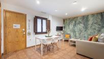 Flat for sale in  Granada Capital  with Air Conditioner, Heating and Balcony