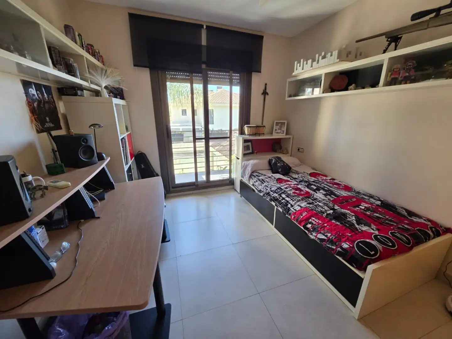 Habitación de Casa o chalet en venta en Algeciras con Aire acondicionado, Jardín privado y Terraza