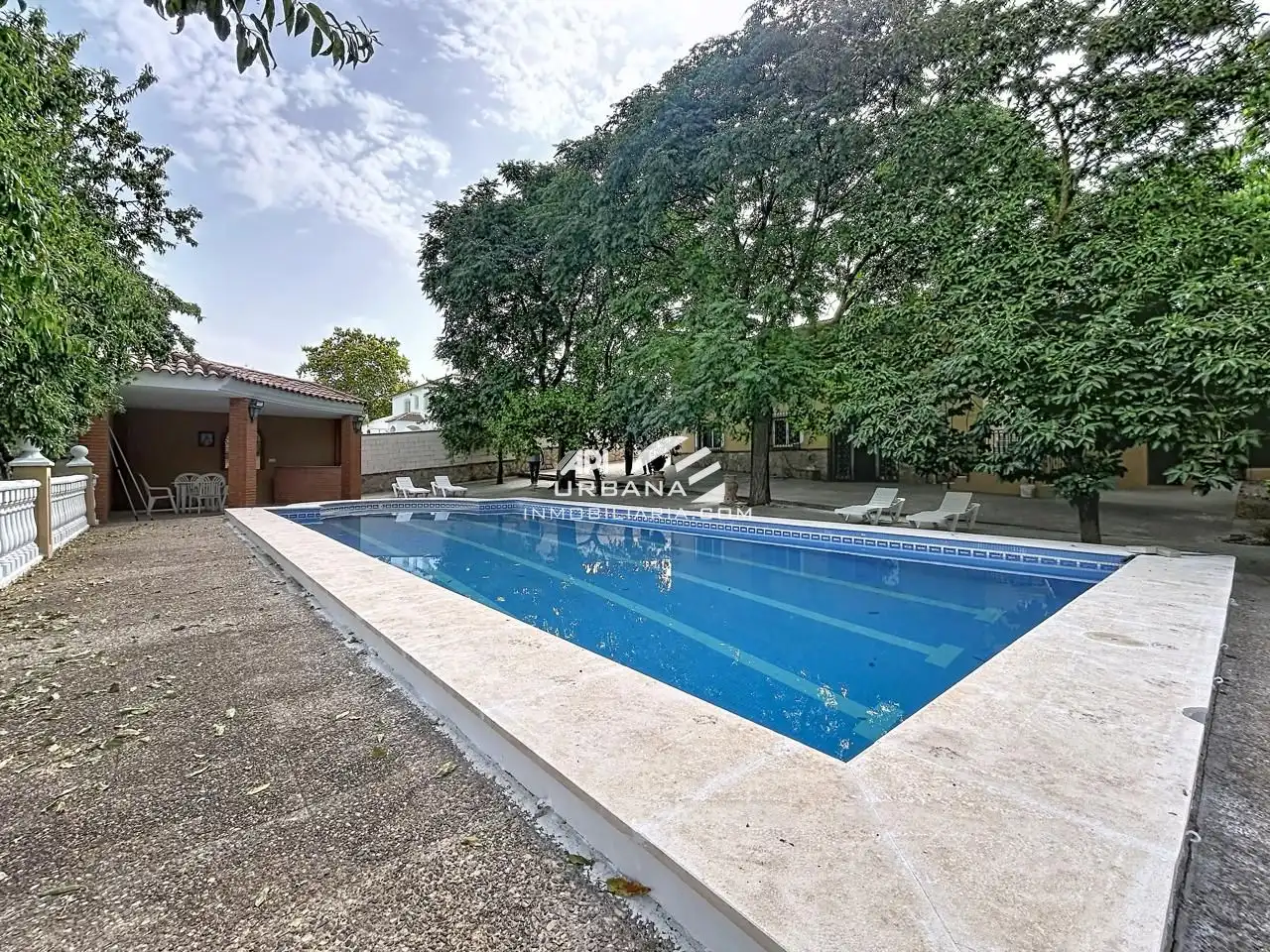 Piscina de Casa o chalet en venta en Lucena con Aire acondicionado, Jardín privado y Terraza