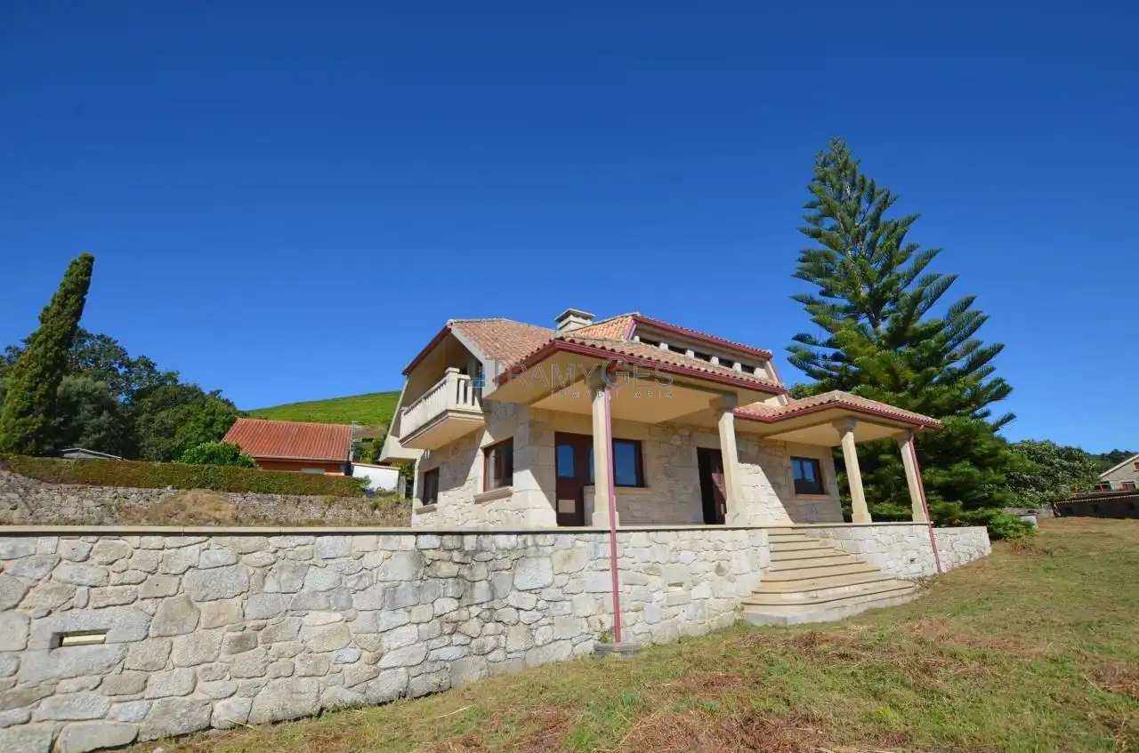 Villa mit Garten zum Verkauf in LUGAR A SALGOSA, imagen 2