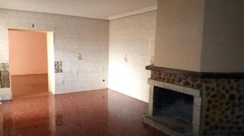 Andújar (Jaén). "OKUPADO" (no se puede visitar ni hipotecar).