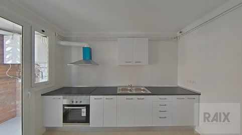 Foto 3 de Piso en venta en Av Rafael Casanova, Serra d'en Camaró, Sabadell