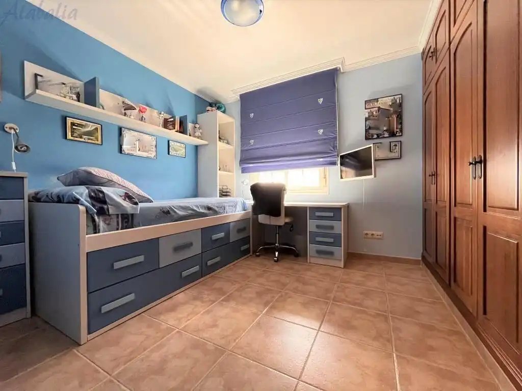 Habitación de Casa o chalet en venta en Málaga con Aire acondicionado, Calefacción y Jardín privado