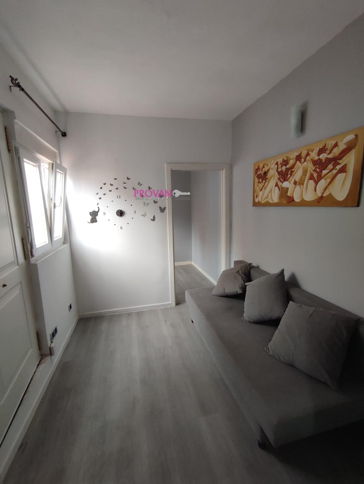 Dormitori de Apartament en venda en  Madrid Capital amb Aire condicionat i Terrassa