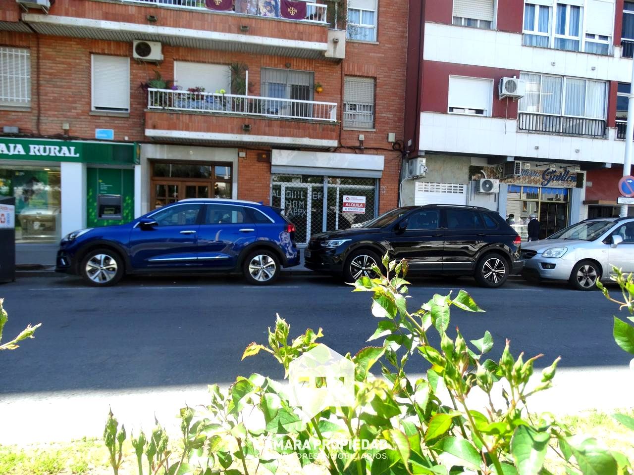 Aparcament de Local de lloguer en  Huelva Capital