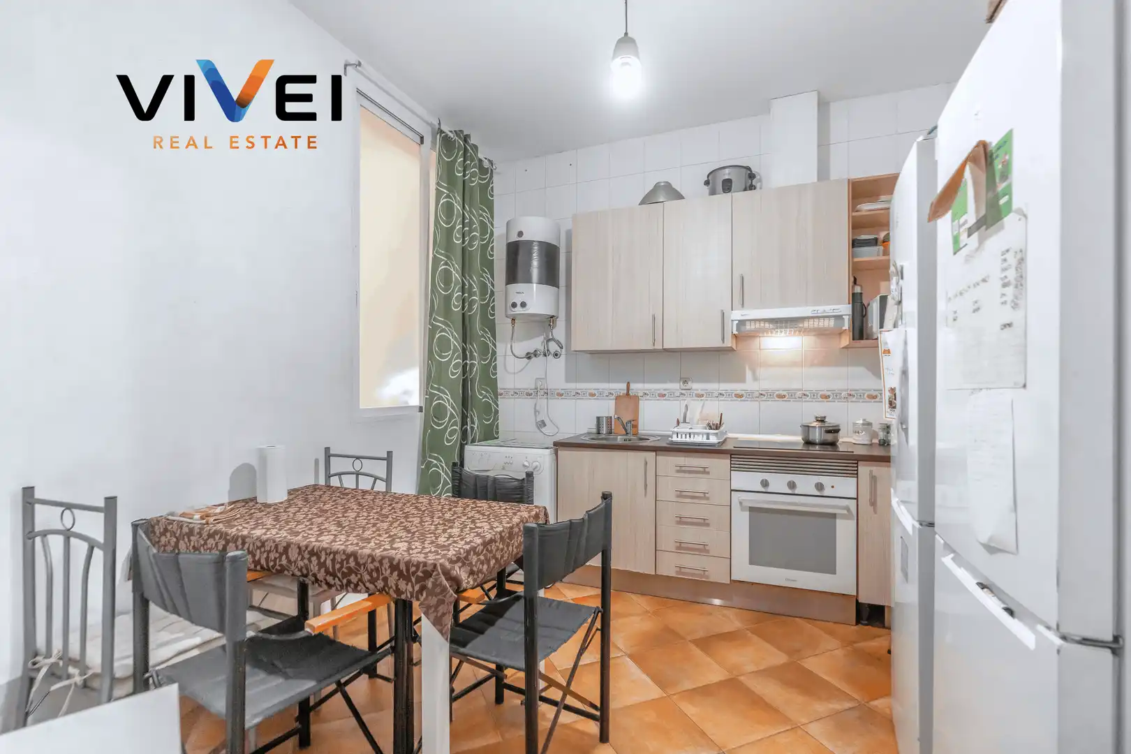 Cocina de Piso en venta en Madrid con Calefacción y Balcón