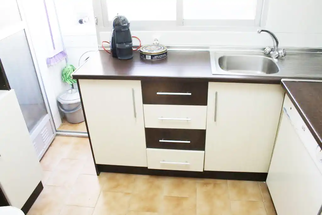 Kitchen of Flat for rent in Granada  with Air Conditioner, Heating and Furnished