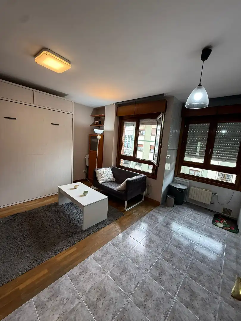 Wohnzimmer von Wohnung zum Verkauf in Oviedo  mit Heizung, Abstellraum und Möbliert