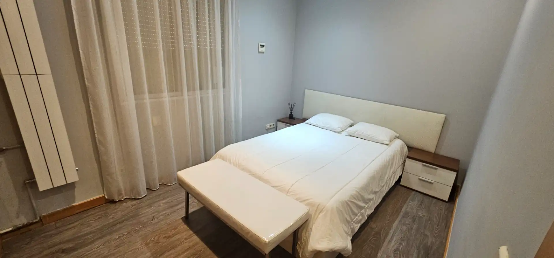 Habitación de Piso de alquiler en Madrid con Aire acondicionado, Calefacción y Amueblado