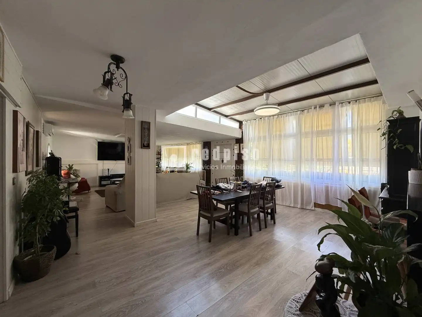 Menjador de Casa o xalet en venda en Alhaurín de la Torre amb Aire condicionat, Jardí privat i Terrassa