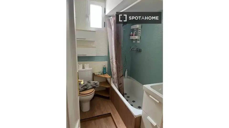 Baño de Piso de alquiler en Sagunto / Sagunt con Aire acondicionado, Calefacción y Amueblado