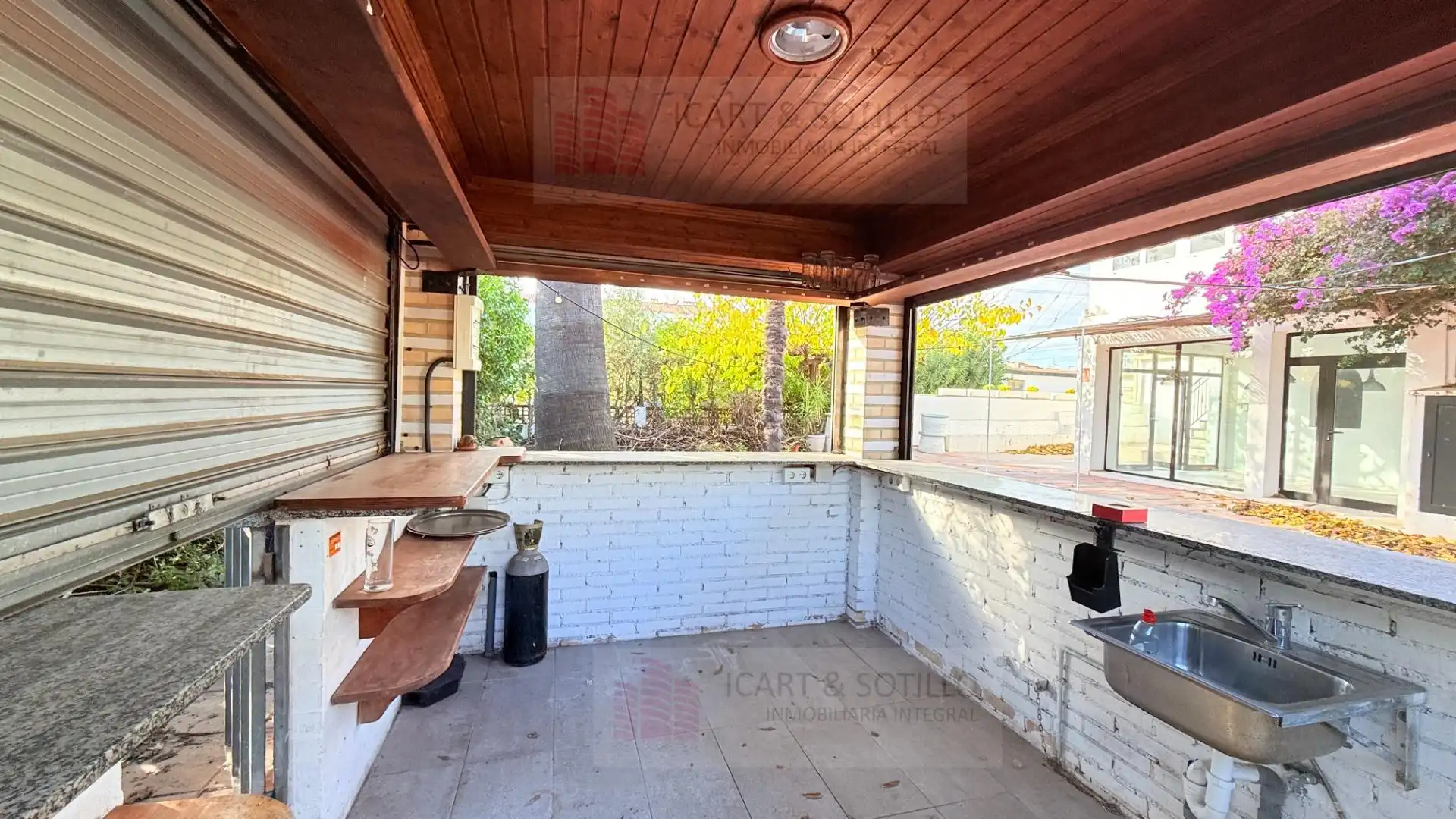 Terrassa de Casa o xalet en venda en Vinaròs amb Aire condicionat, Jardí privat i Terrassa