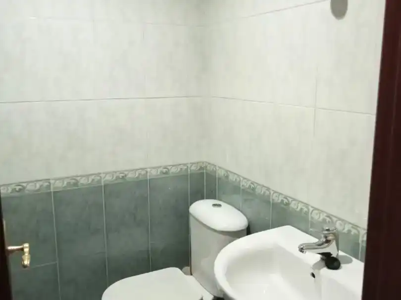 Bathroom of Flat for rent in Gijón 