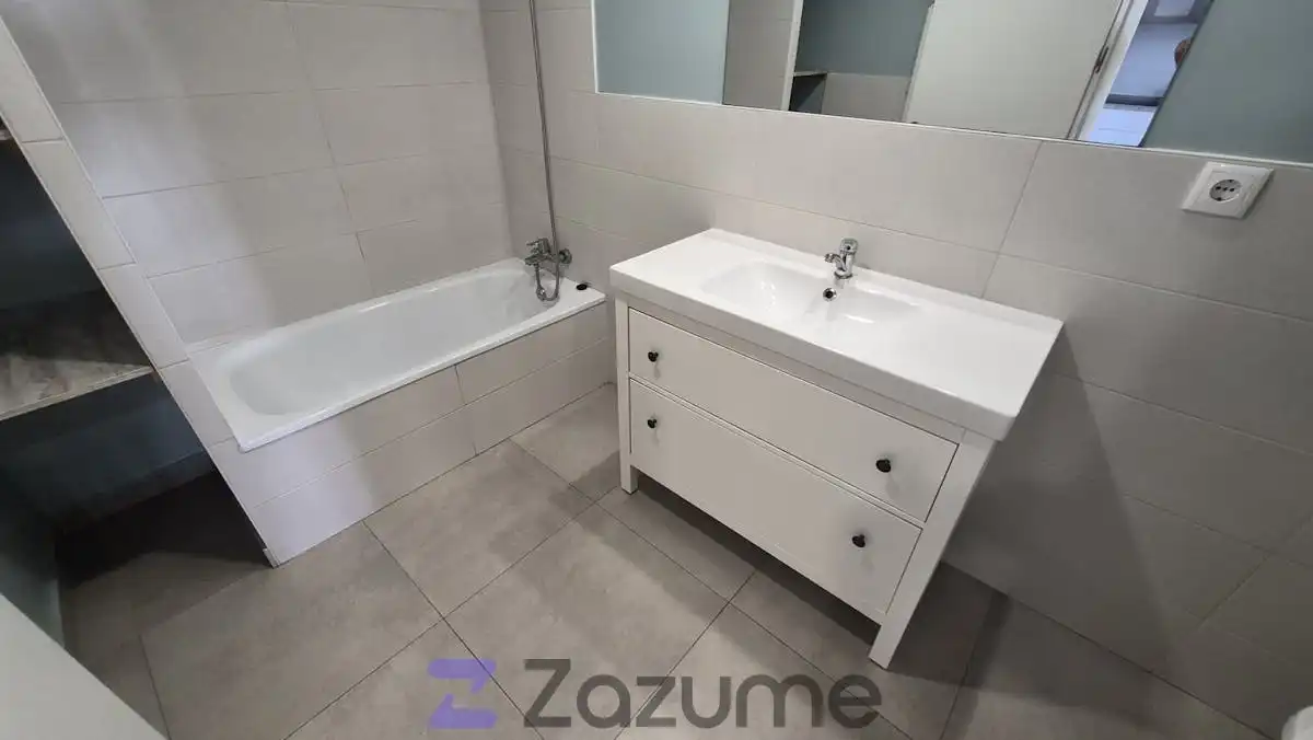 Baño de Piso de alquiler en Cartagena con Aire acondicionado, Calefacción y Parquet