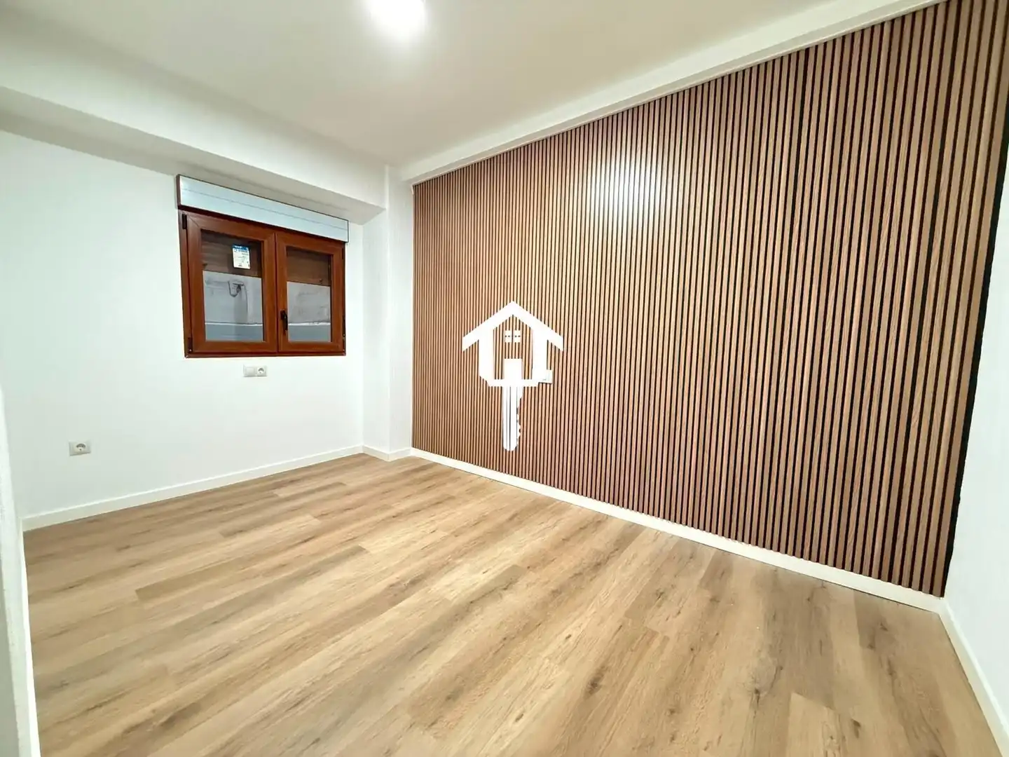Flat with terrace for sale in Calle TAQUIGRAFO MARTI, imagen 43