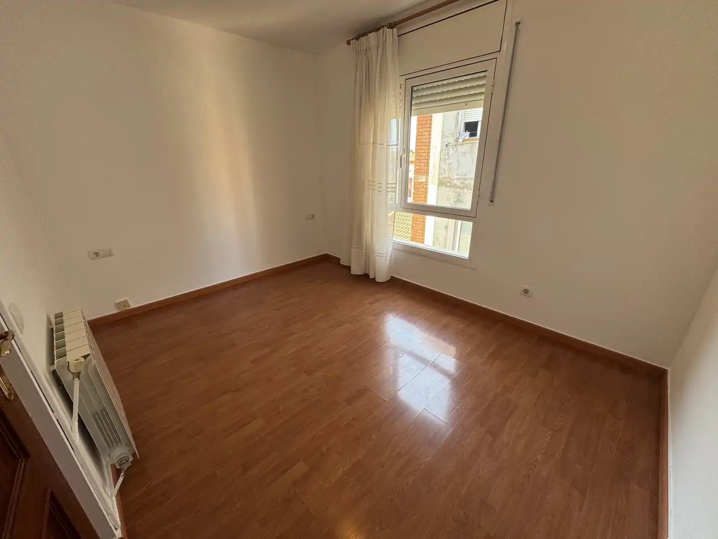 Habitación de Piso en venta en Esparreguera con Calefacción y Horno