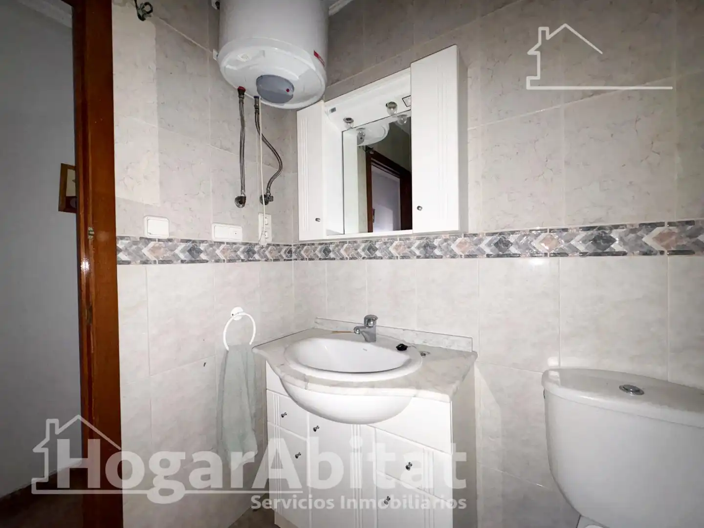 Badezimmer von Wohnung zum Verkauf in Cullera mit Terrasse und Balkon